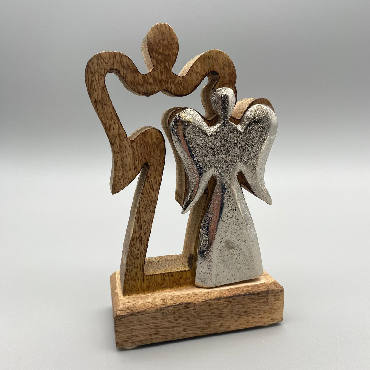 Engelpaar aus Mango-Holz | Formano Weihnachten | Dekofigur Weihnachten 17cm von Wimpelberg