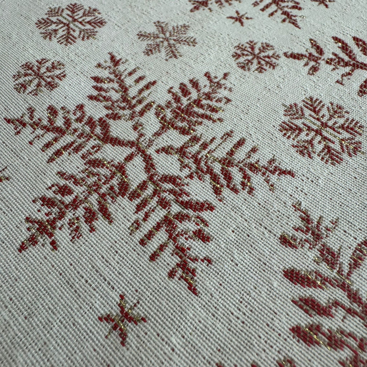 Decke mit roten Schneeflocken – 85x85 cm | Tischdecke Winter von Wimpelberg