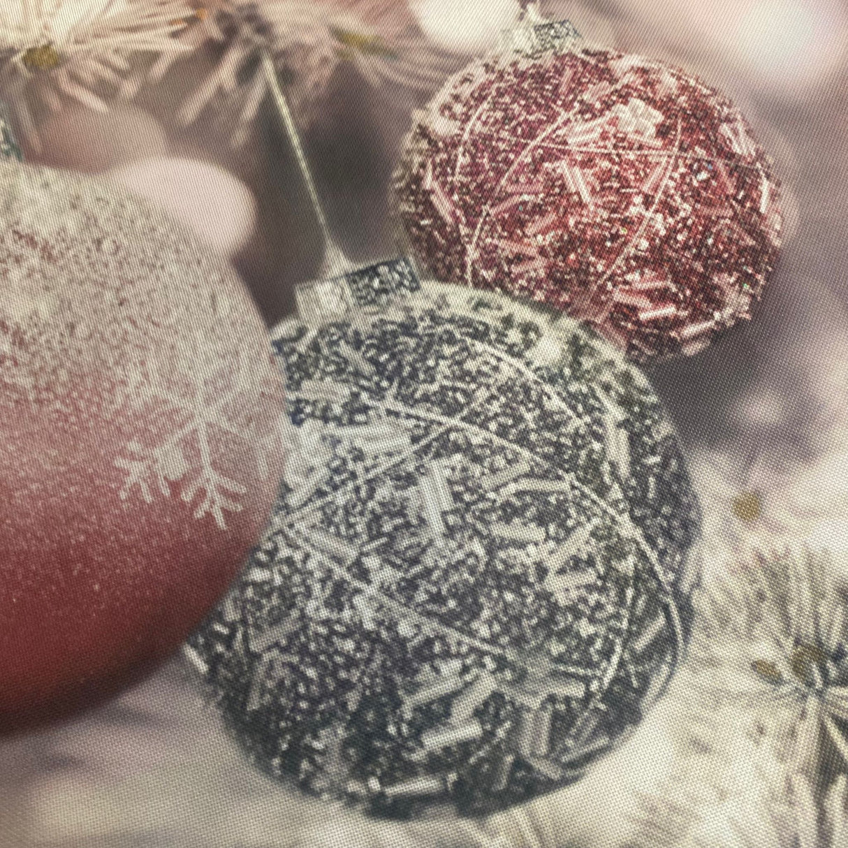 Weihnachtsläufer 40x160 cm mit Kugeln – Tischdeko Weihnachten von Wimpelberg