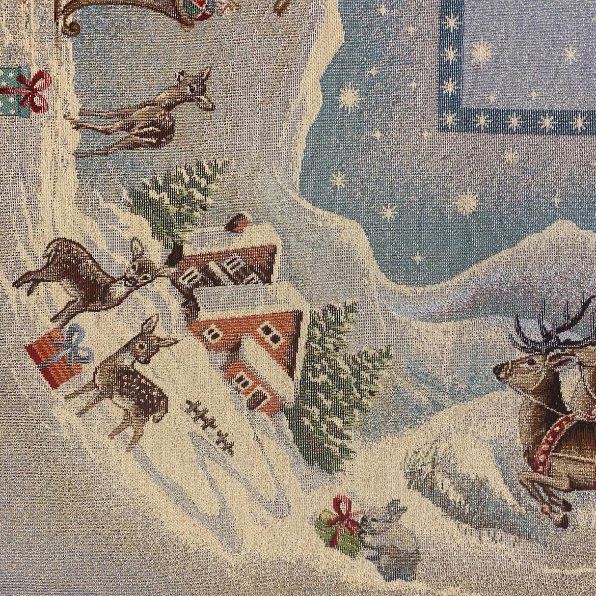 Winterdecke "Bescherung" mit Weihnachtsmann und Schlitten – 100x100cm von Wimpelberg