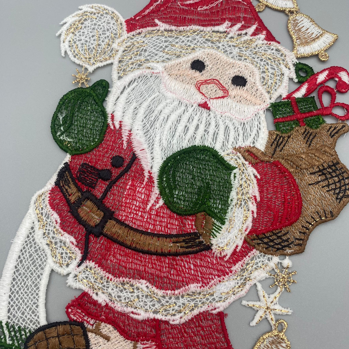 Fensterbild "Weihnachtsmann" – Plauener Spitze | Weihnachten Fensterdeko von Wimpelberg