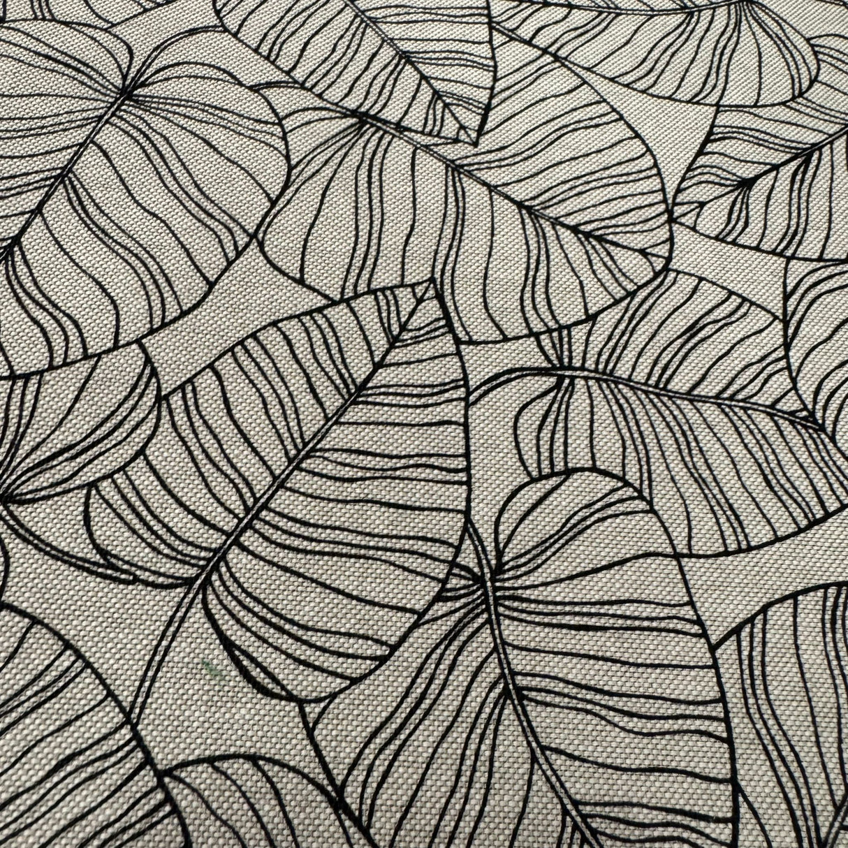 Decke 85x85 cm "Pia-Blätter" – Tischdecke Deko für den Tisch von Wimpelberg