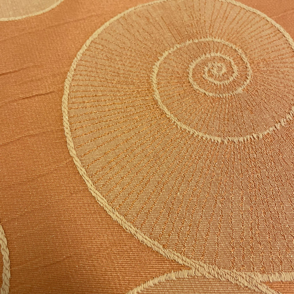 Decke 85x85cm Ammoniten orange | Tischdecke | Deko für den Tisch von Wimpelberg