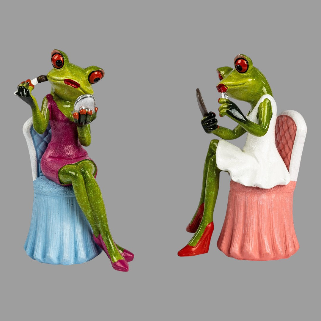 Dekofigur Froschfrau Beauty A sitzend 15 cm – Formano Froschhausen