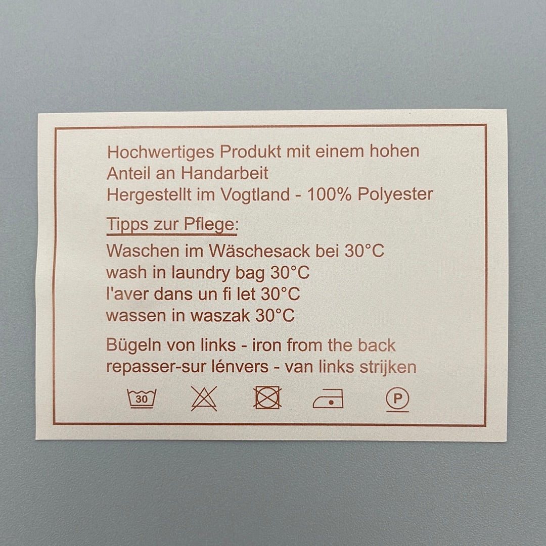 Fensterbild Blüten Lila 32x15 cm – Plauener Spitze | Fensterdeko Frühling/Sommer   von Wimpelberg