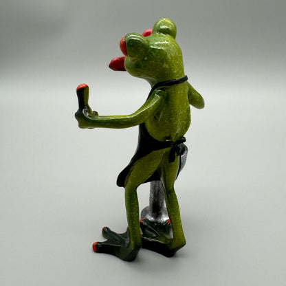 Frosch Figur "Der BBQ-Chef" - Frosch Deko Frühling   von Wimpelberg