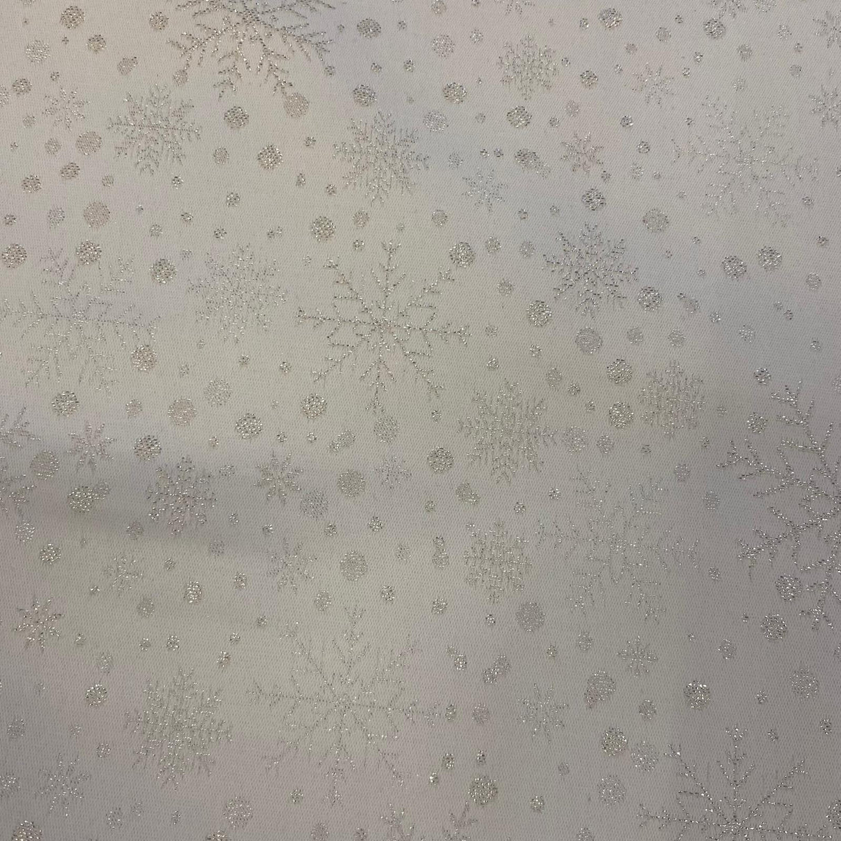 Winterdecke Weiß mit Sternen und Punkten – 80x80 cm | Winter Tischdeko   von Wimpelberg